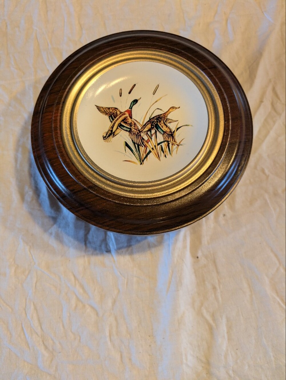 2/20$ Vintage Brown and Gold Decorative Tin Box with Duck Motif